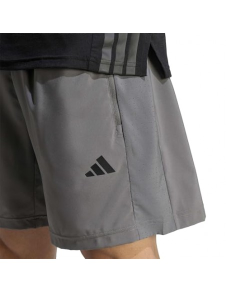 PANTALÓN TÉCNICO CORTO GRIS ADIDAS