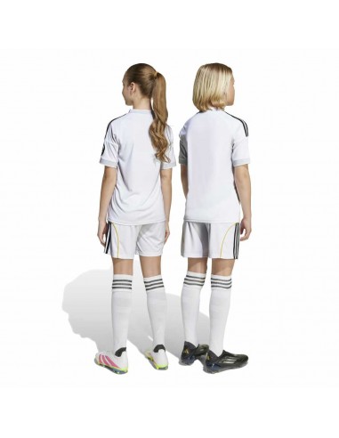 Rinde homenaje al icónico hogar del Real Madrid...